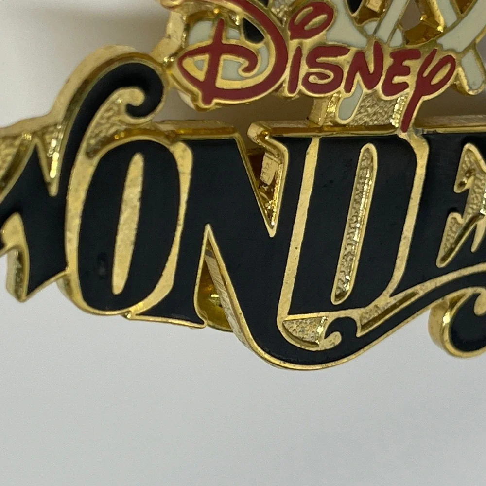 Limited Edition 5000 Disney Magic Cruise Wonder Pin Steamboat Mickey Vintage